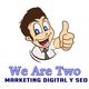 Personaje sonriente con pulgar arriba y texto: "We Are Two, Marketing Digital y SEO".