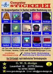 Werbung für Computerstickerei mit verschiedenen personalisierbaren Bekleidungsstücken und Accessoires.