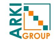 Logo di ARKI Group con testo verde e arancione e grafica a quadrati alternati.