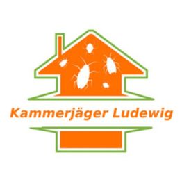 Logo mit orangefarbenem Haus und Schädlingen, Text: "Kammerjäger Ludewig".