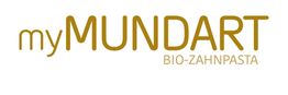 Logo mit der Aufschrift: "myMUNDART BIO-ZAHNPASTA" in goldener Schrift auf weißem Hintergrund.