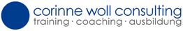 Logo von Corinne Woll Consulting mit blauem Kreis und Text: Training, Coaching, Ausbildung.