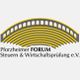 Logo mit gelb-schwarzem Bogen; Text: "Pforzheimer FORUM Steuern & Wirtschaftsprüfung e.V."