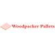 Logo met rode tekst "Woodpacker Pallets" en een afbeelding van een pallet links.