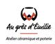Logo avec poterie stylisée et texte "Au grès d'Émilie, Atelier céramique et poterie".