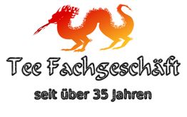 Roter Drache über dem Schriftzug "Tee Fachgeschäft seit über 35 Jahren".