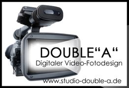 Kamera mit Text "DOUBLE 'A' Digitaler Video-Fotodesign, www.studio-double-a.de" auf Display.