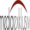 Logo mit der Aufschrift "media exklusiv" und einem roten Bogen darüber.