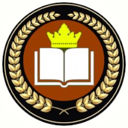 Emblema com livro aberto, coroa amarela e folhas douradas em fundo marrom circular.