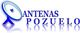 Logotipo de Antenas Pozuelo con una antena parabólica y texto reflejado.