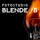 Text "Fotostudio Blende f8" und eine brennende Glühbirne vor schwarzem Hintergrund.