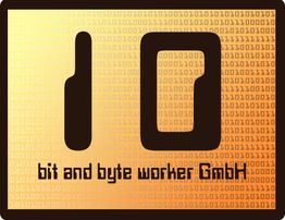 Logo der "bit and byte worker GmbH" mit binärem Hintergrund in Orange und Braun.