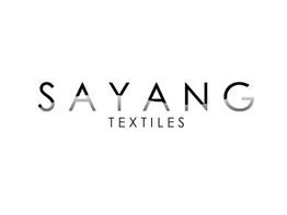 Schwarzer Text "SAYANG TEXTILES" auf weißem Hintergrund.