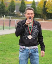 Popschlagersänger Chris Herbst auf der Bühne 2