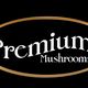 Zwart logo met gouden ovaal, tekst "Premium Mushrooms" en paddenstoelenillustratie.