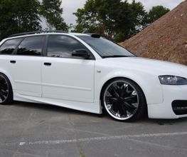 Audi A4 Avant, Folie statt Lack, vorher schwarz, nachher weiss