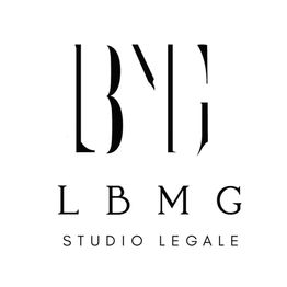 Logo "LBMG Studio Legale" con design elegante in bianco e nero.