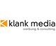 Logo von Klank Media mit Text "werbung & consulting" und einem orange-weißen Symbol.