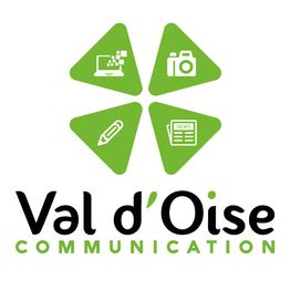 Logo "Val d'Oise Communication" avec icônes d'ordinateur, appareil photo, crayon et journal.