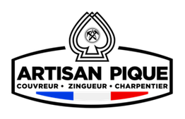 Logo "Allons Enfants" avec drapeau français en bas.