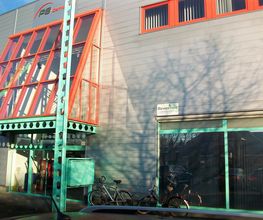 Ladenlokal Ansicht vom Parkplatz