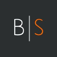 Letras "B|S" en fondo negro, "B" blanca, "S" naranja.