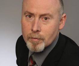 Dr. Peter Machauer