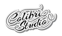 Logo con testo "Colibrì Studio" in carattere stilizzato nero su sfondo bianco.