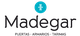 Logo de Madegar con texto: "Puertas, Armarios, Tarimas" y un ícono circular azul arriba.