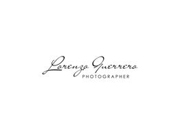 Logo de "Lorenzo Guerrero, Photographer" en texto estilizado sobre fondo blanco.