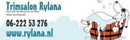 Trimsalon Rylana: Honden in bad. Tekst: telefoonnummer en website voor afspraken.