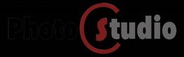 Texto del logo: "Photo Studio" con una letra "C" roja destacada. Fondo negro.