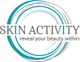 Logo van Skin Activity met de tekst "reveal your beauty within" en blauwe cirkels om de tekst.