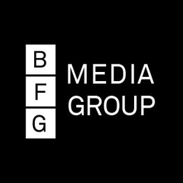 Schwarz-weißes Logo mit Text: "BFG MEDIA GROUP" auf schwarzem Hintergrund.
