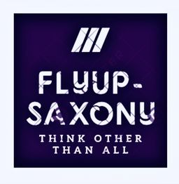 Logo mit stilisiertem Text: "FLYUP-SAXONY" und "THINK OTHER THAN ALL" auf violettem Hintergrund.