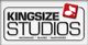 Logo von Kingsize Studios: "Recording, Mixing, Mastering" mit rotem Quadrat und Notensymbol.