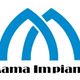 Logo blu di Mama Impianti con due archi stilizzati. Scritta nera sotto.