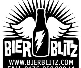 Bierflasche mit Flügeln und Blitz. Text: Bier Blitz, Webseite und Telefonnummer.