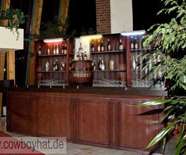 Glaeserschieben_Cowboyhat
