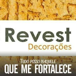 Texto "Revest Decorações" com fundo texturizado e citação "Tudo posso naquele que me fortalece".