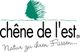 Logo mit grünem Baum und Text "chêne de l'est" sowie "Natur zu ihren Füssen".
