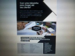 Brochura com serviços de envio e montagem de materiais, destacando "Kartonpress".