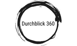 Schwarzer Pinselkreis mit dem Text "Durchblick 360" in der Mitte auf weißem Hintergrund.