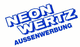 Text in Blau: "NEON WERTZ AUSSENWERBUNG", schräg dargestellt auf weißem Hintergrund.