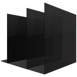 Dunkle, transparente Paneele überlappen sich in einer dreidimensionalen Darstellung.