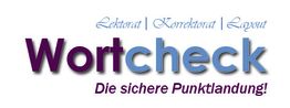 Text-Logo: "Wortcheck" in Blau und Lila mit den Wörtern Lektorat, Korrektorat und Layout darüber.