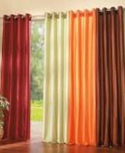 Deko Taft Vorhang mit Ösen. Lichtdurchlässig - Blickdichter unifarbener Deko, der Räume verdunkelt.