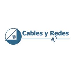 Logotipo de "Cables y Redes" en azul con símbolo de cable y conexión.