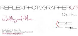 Logo dello studio "Reflexphotographers" con testi su matrimoni e contatti a Mola di Bari.
