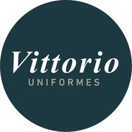 Logo de Vittorio Uniformes con fondo oscuro y texto blanco.